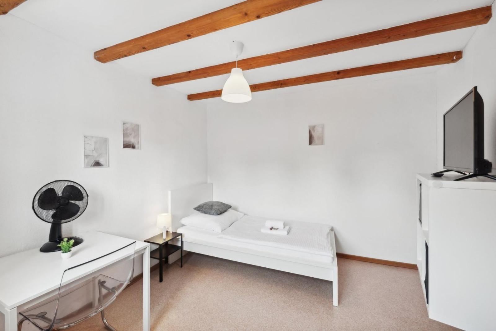 Andriss - Travel & Work - 5 Bedroom - Kitchen - Parking Kaiserslautern Exterior photo